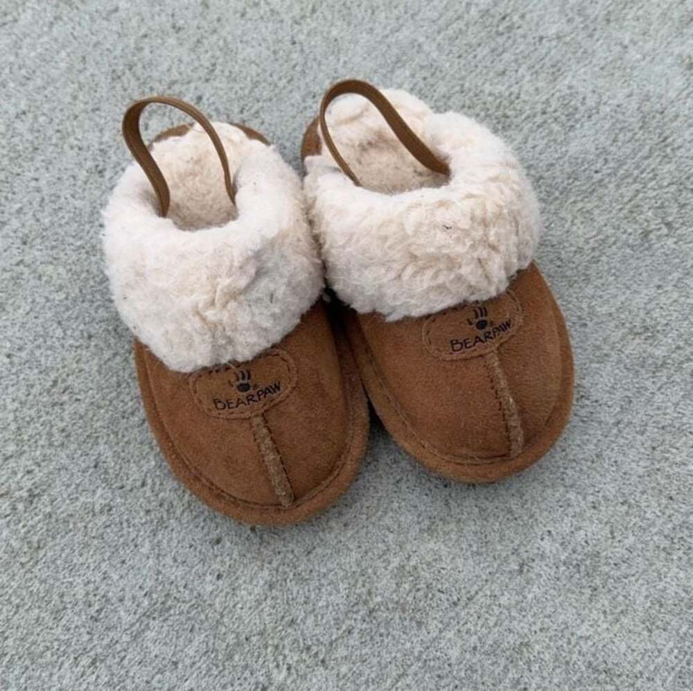 Bearpaw Toddler Suede Faux Fur Slippers Size 8